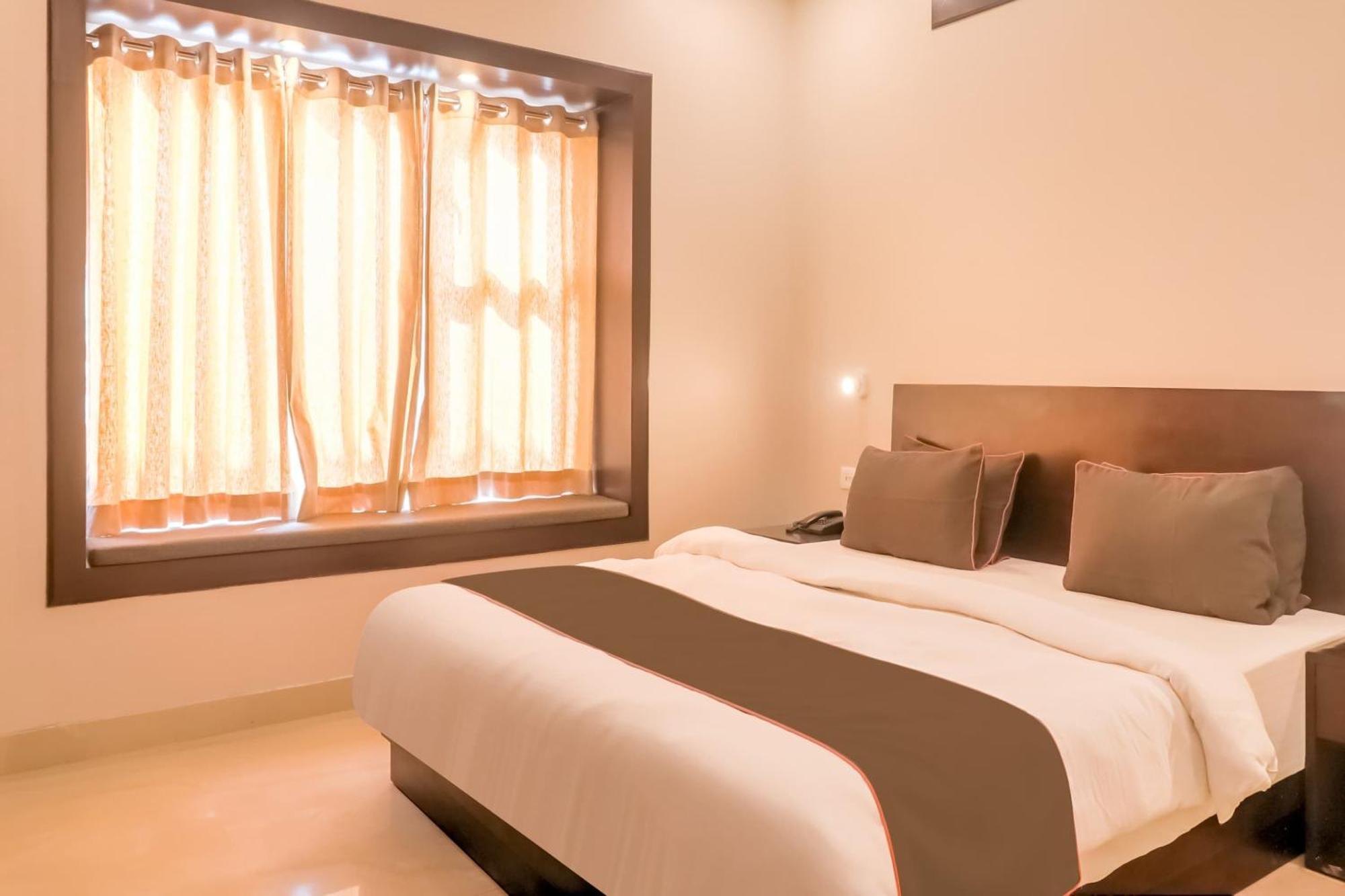 Townhouse Amaraa Farms Near Lulu Hypermarket Лакнау Екстериор снимка