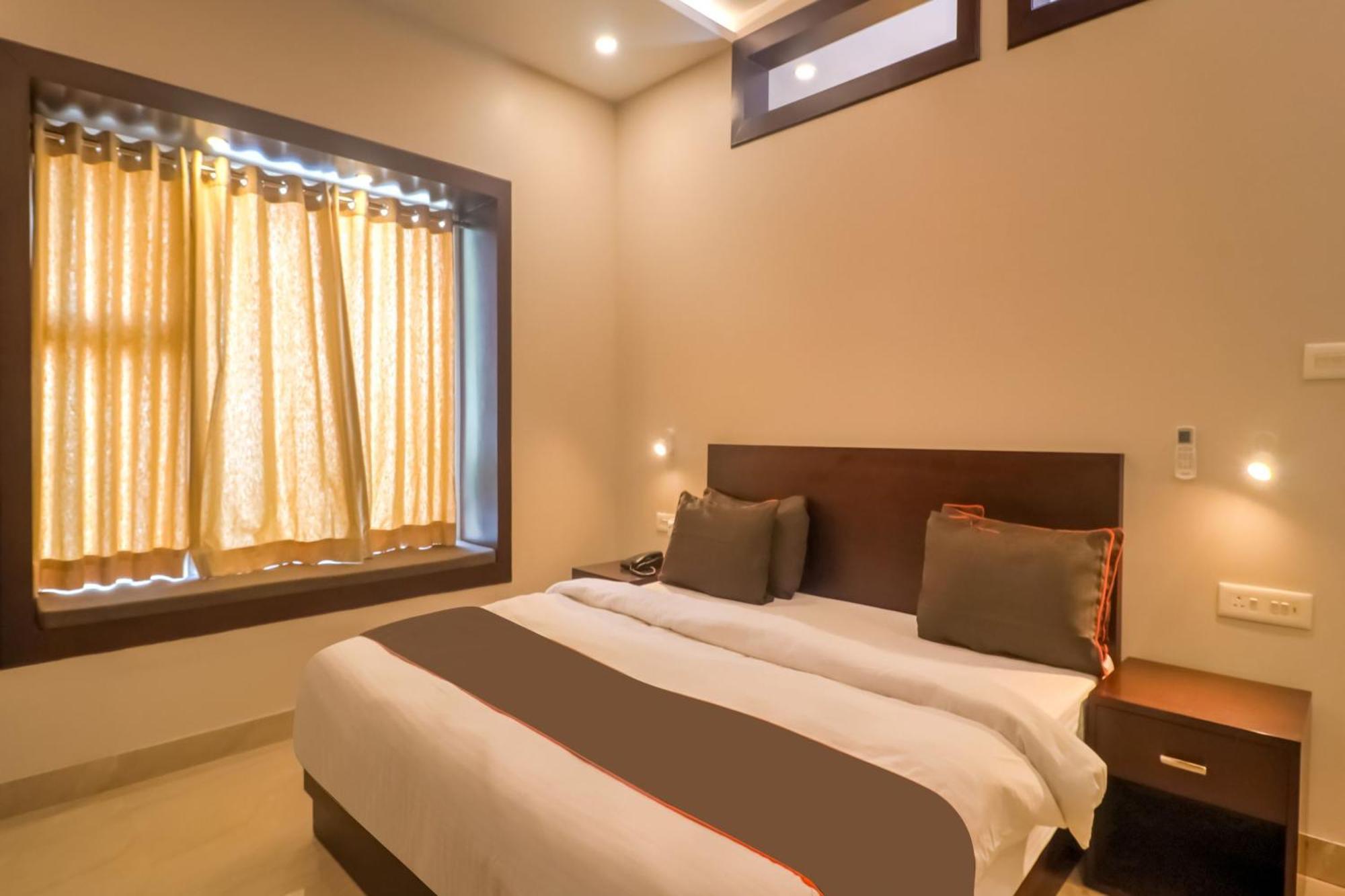 Townhouse Amaraa Farms Near Lulu Hypermarket Лакнау Екстериор снимка