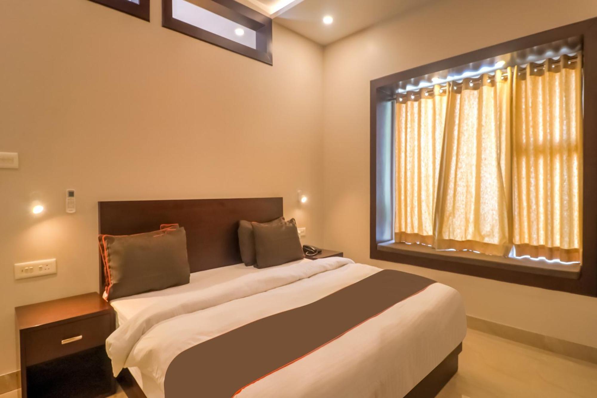 Townhouse Amaraa Farms Near Lulu Hypermarket Лакнау Екстериор снимка